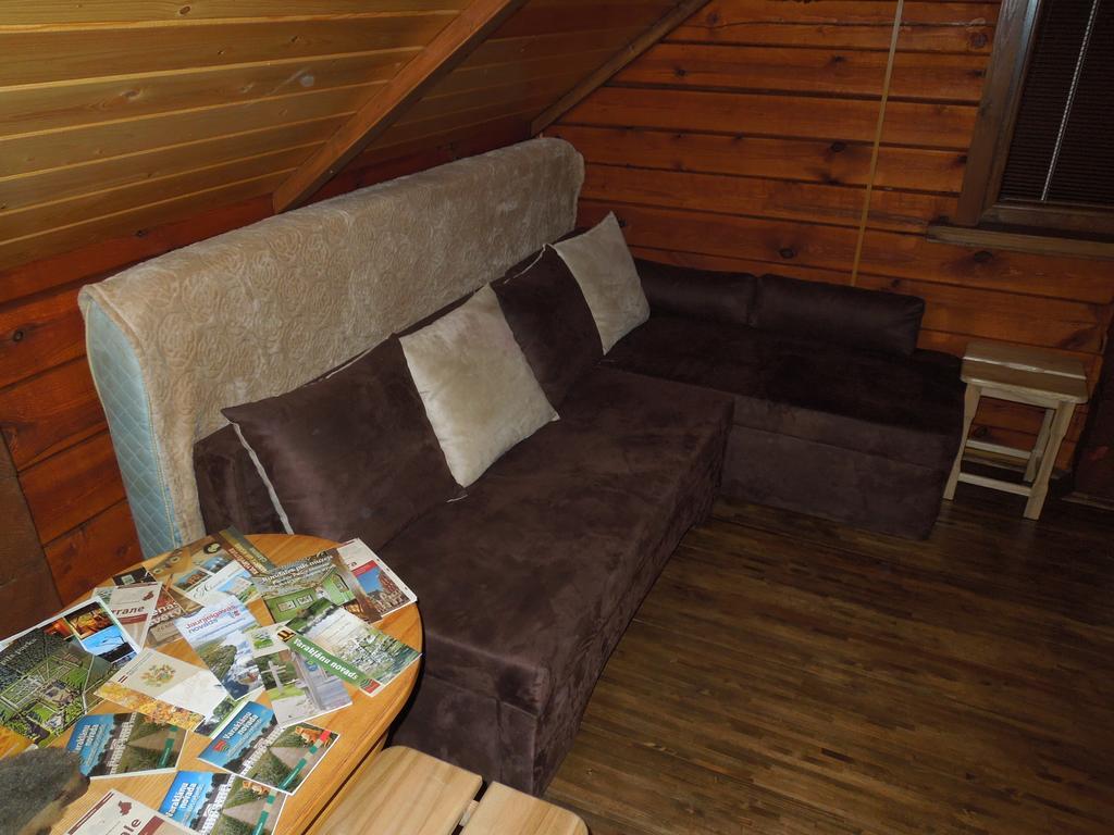Villa Viesu Namins Dalderi Varaklani Zimmer foto