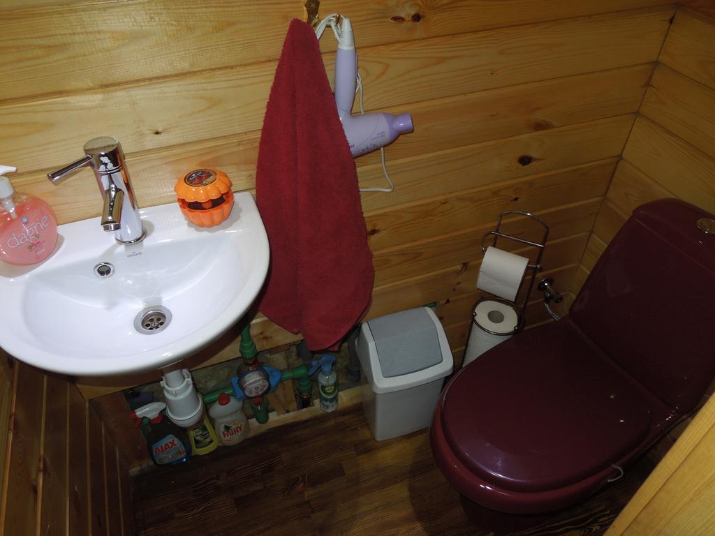 Villa Viesu Namins Dalderi Varaklani Zimmer foto